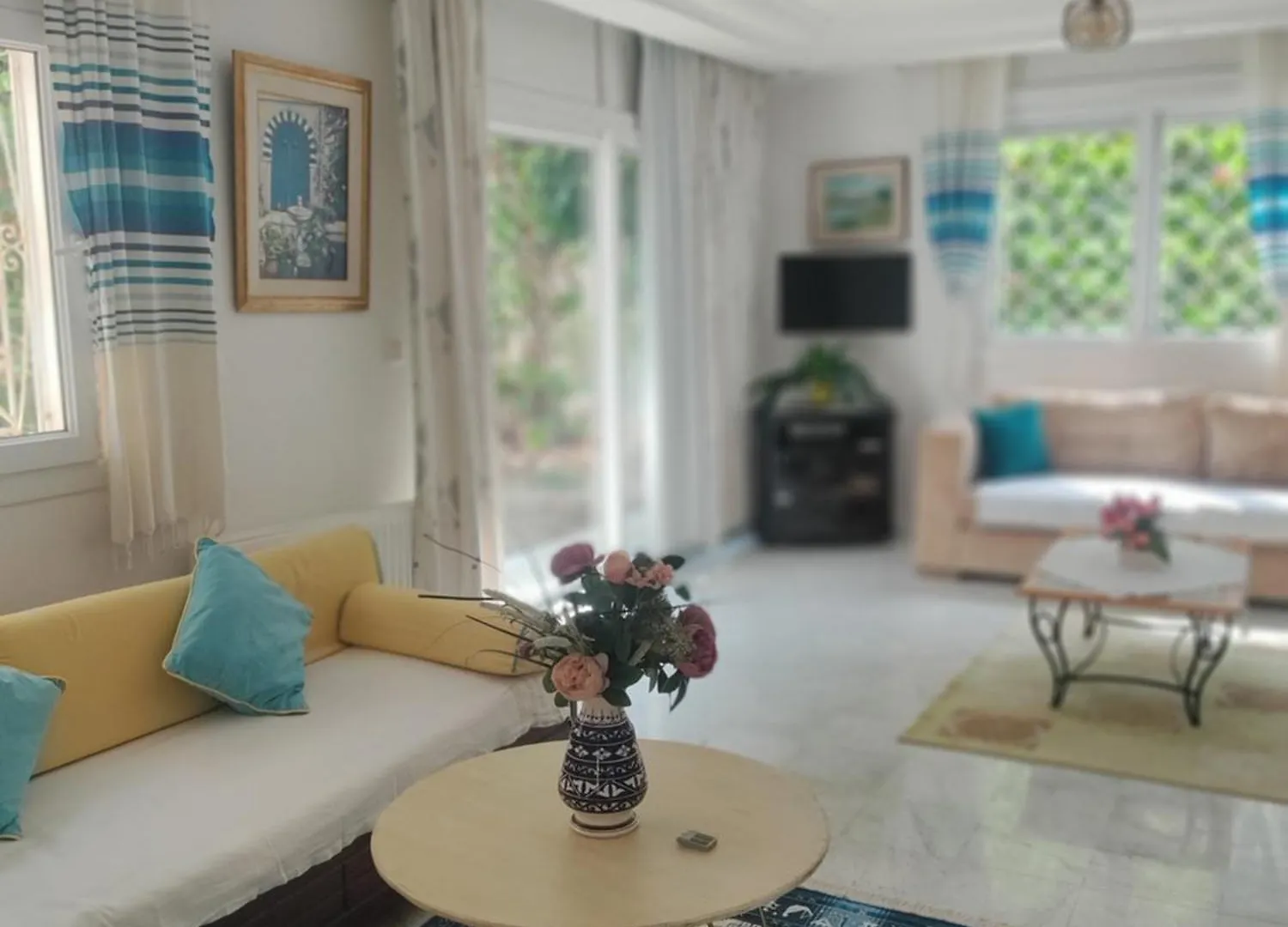 Etage De Villa Avec Jardin, Pres De L'Aireport Et Parking Prive Ariana