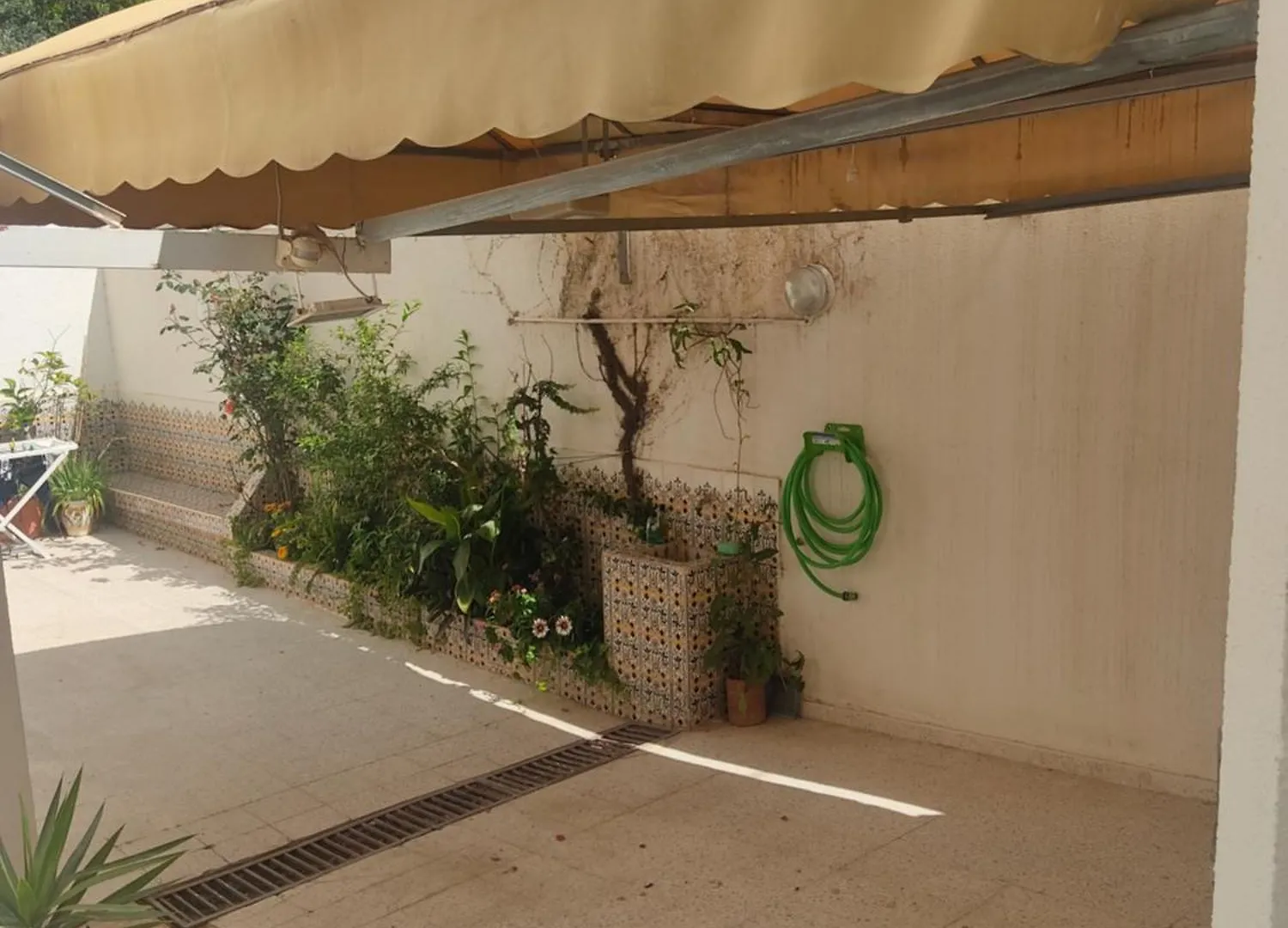 Etage De Villa Avec Jardin, Pres De L'Aireport Et Parking Prive Ariana